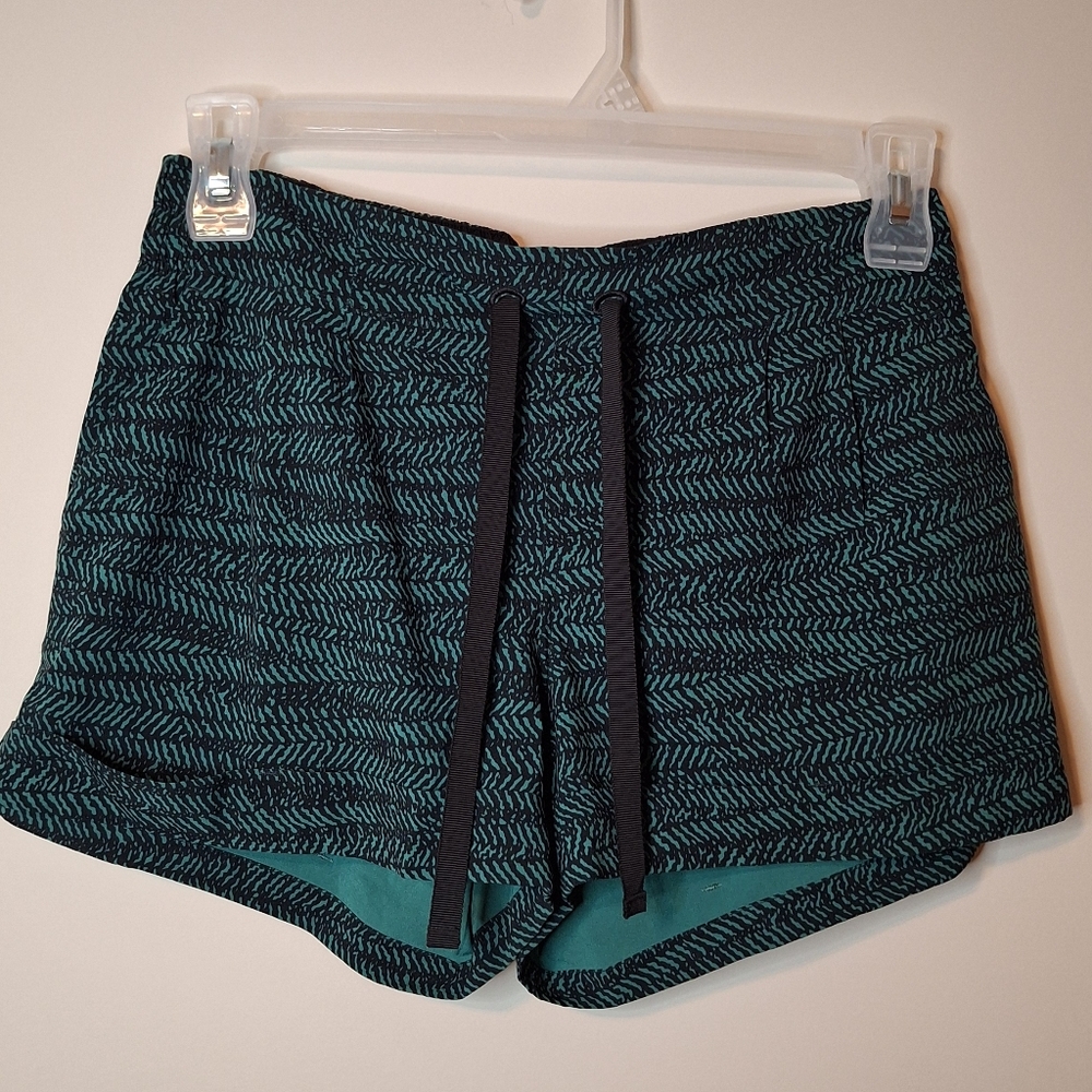 NWOT lululemon Spring Break Away Shorts Ultra Swift